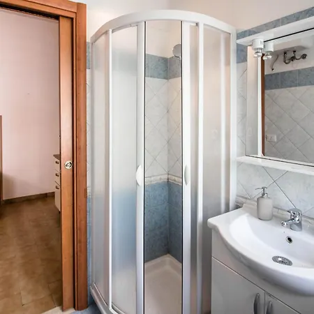 Comfy By The Sea With Balcony! Appartement Castelsardo